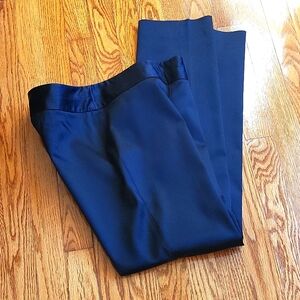 White House Black Market EUC women's shiny black satin dress pants size 6R.